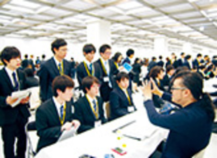 日本電子専門学校の特長３