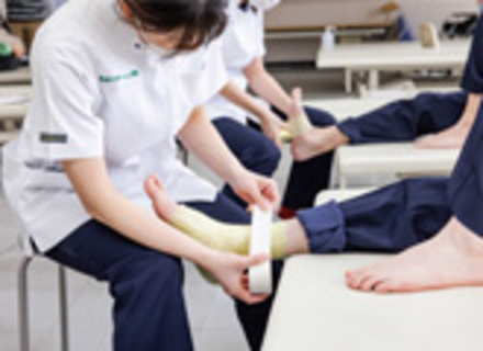 秋田リハビリテーション学院の特長２