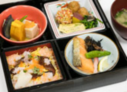 東京すし和食調理専門学校の特長１