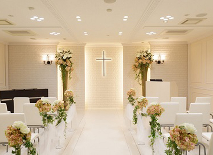 日本国際学園大学 キャスウェル外語エアライン・ホテル＆ブライダル専門学校の特長１