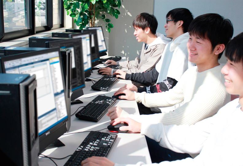 広島コンピュータ専門学校の風景