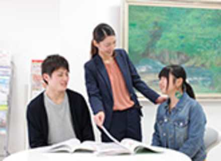 河原外語観光・製菓専門学校の特長１