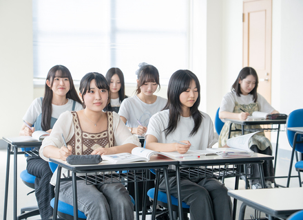 専門学校宮城高等歯科衛生士学院の特長１
