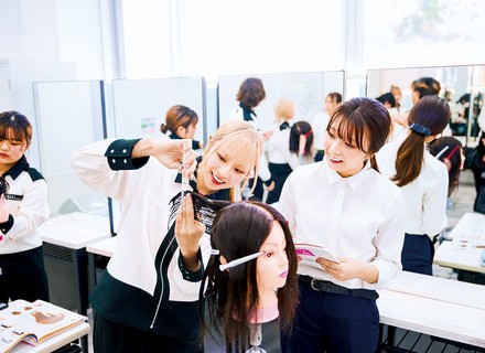 福岡美容専門学校　北九州校の特長１
