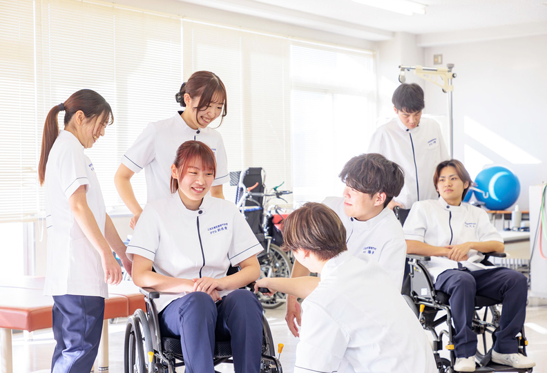 広島医療保健専門学校の風景