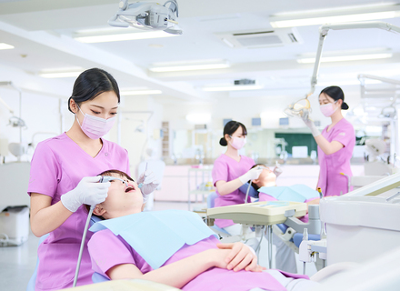 インターナショナル岡山歯科衛生専門学校の特長１