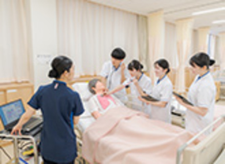 福岡県私設病院協会看護学校の特長１
