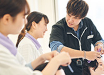 真野美容専門学校の特長１