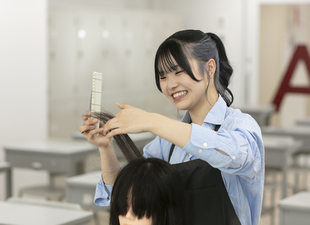 中部美容専門学校　名古屋校の特長３