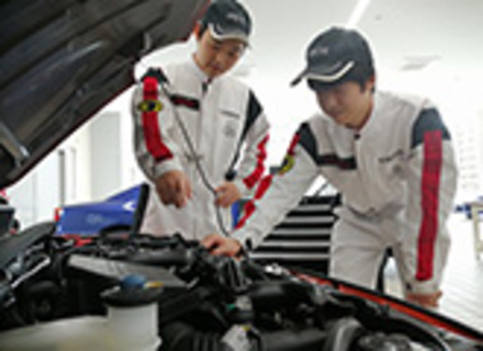 大分昴自動車工科専門学校の特長２