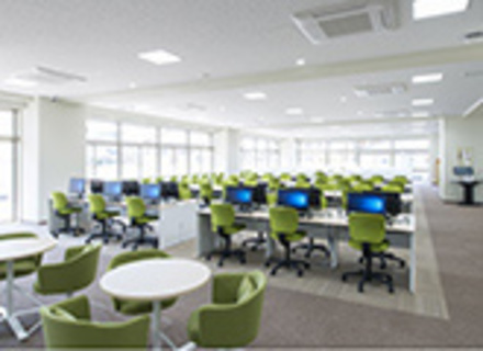 福岡医療専門学校の特長３