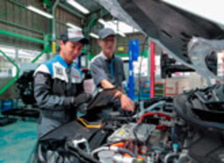 専門学校　日産愛媛自動車大学校の特長１