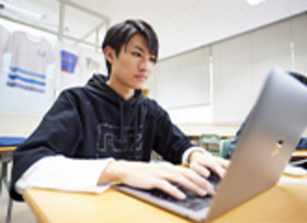 国際アート＆デザイン大学校の特長１