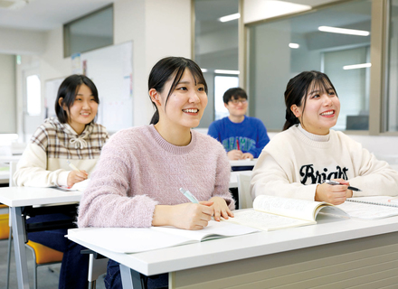 東海こども専門学校の特長３