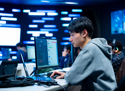 富山情報ビジネス専門学校の特長１