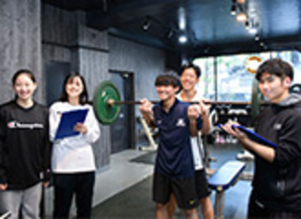 日本健康医療専門学校の特長３