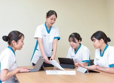 よしみず病院附属看護学院の特長１