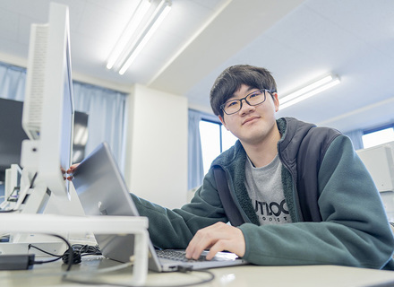 土浦こども情報ビジネス専門学校の特長２