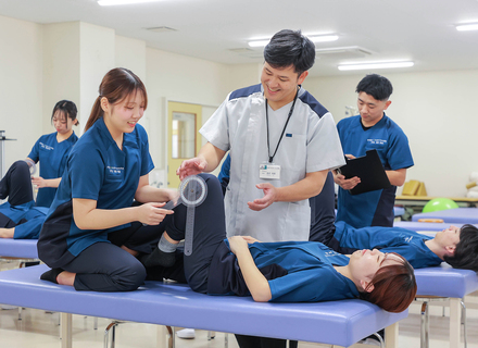 専門学校ＹＩＣリハビリテーション大学校の特長１