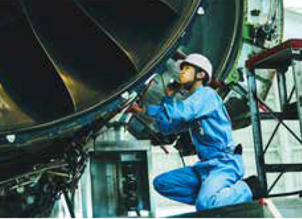 国際航空専門学校の特長１