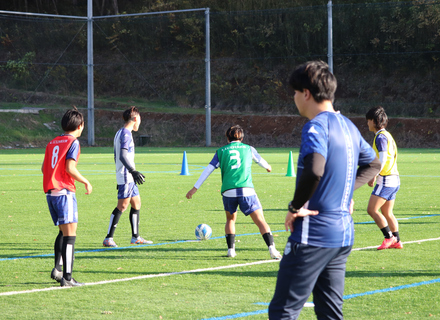 ＣＩＴＹ　ＦＯＯＴＢＡＬＬ　ＡＣＡＤＥＭＹの特長１