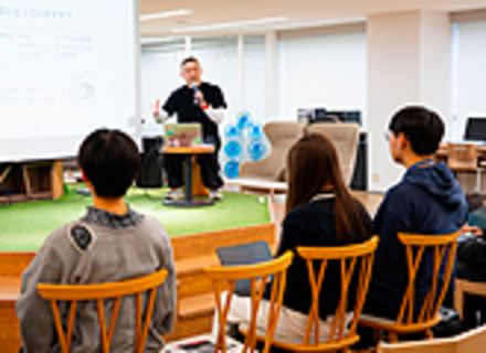 ＫＡＤＯＫＡＷＡ　ドワンゴ情報工科学院　大阪校の特長３