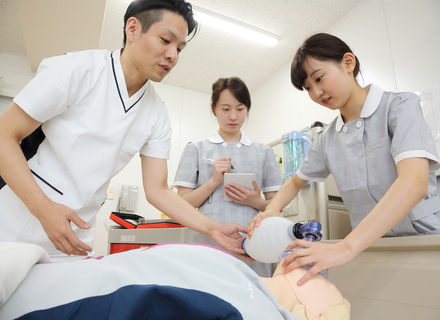 葵会仙台看護専門学校の特長１