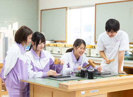 藤華医療技術専門学校の特長２
