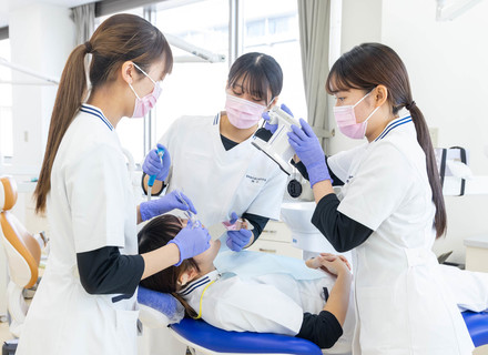 藤華歯科衛生専門学校の特長２