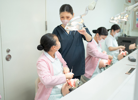 ＩＧＬ医療福祉専門学校の特長１