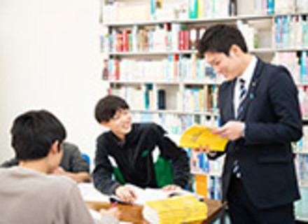四国医療技術専門学校の特長１