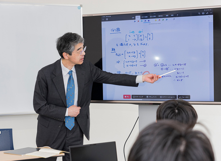 中央ＡＩ専門学校の特長１