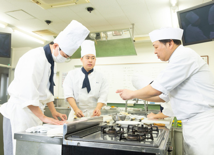 国際調理師専門学校の特長２