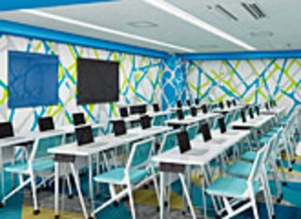 山形情報ＩＴクリエイター専門学校の特長２