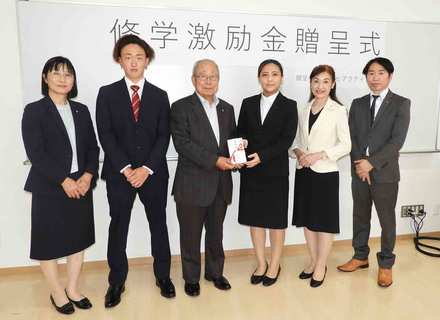 しらかわ介護福祉専門学校の特長１