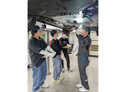 マツダ自動車整備専門学校　神戸の特長１