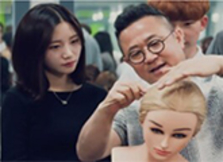 福岡南美容専門学校の特長１