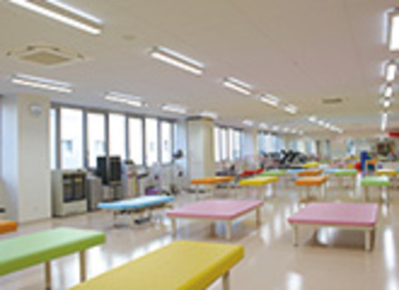 富山リハビリテーション医療福祉大学校の特長２