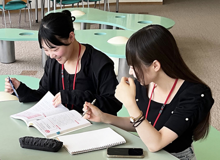 京都医療センター附属京都看護助産学校の特長２