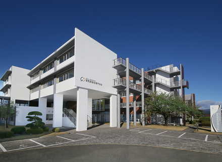 群馬県美容専門学校の特長３