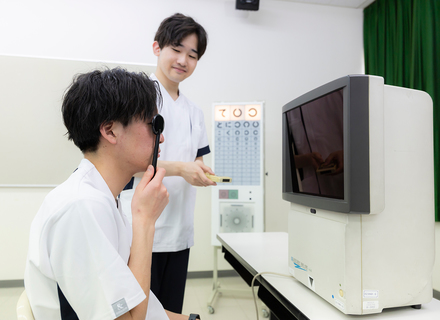 群馬医療福祉大学附属医療福祉専門学校の特長２