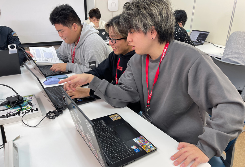 専門学校　ＩＴカレッジ沖縄の風景