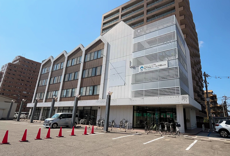 専門学校ファースト学園金沢校の風景