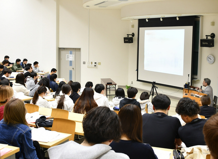 静岡産業大学の特長１