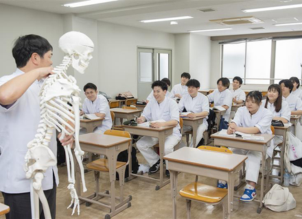 神奈川柔整鍼灸専門学校の特長３