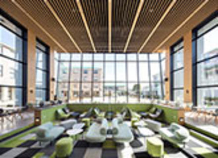 高崎商科大学の特長２