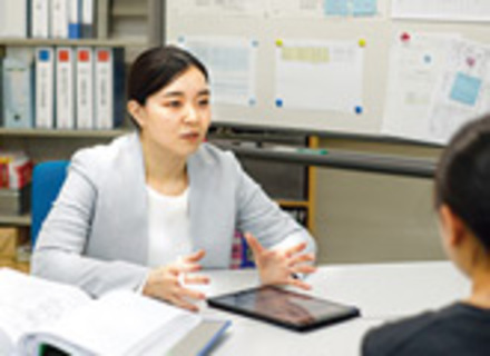 国際情報ビジネス専門学校の特長２