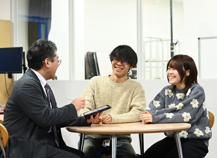 ルネサンス デザイン・美容専門学校の特長２