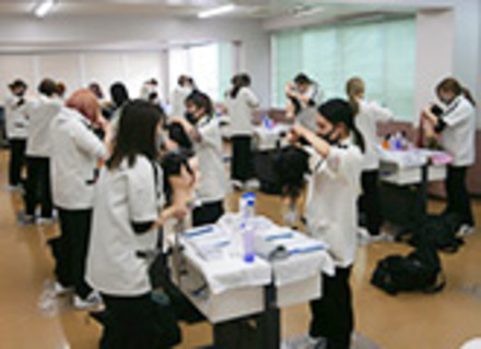 青森県ヘアアーチスト専門学校の特長１