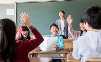 小学校教諭